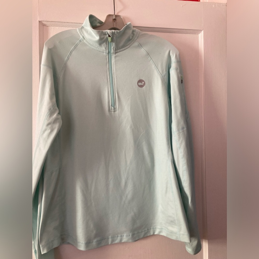Vineyard Vines size large 1/4 zip